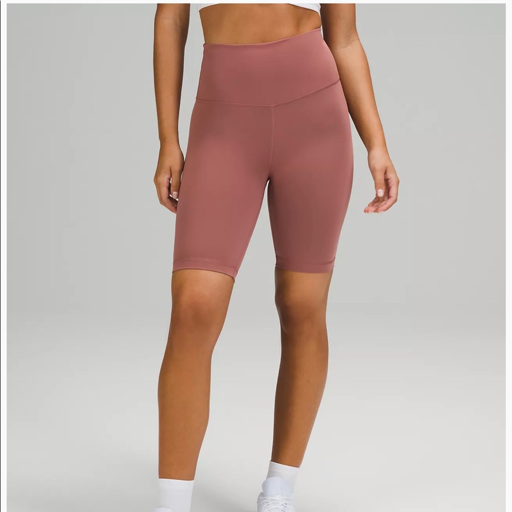 Wunder train short 8”